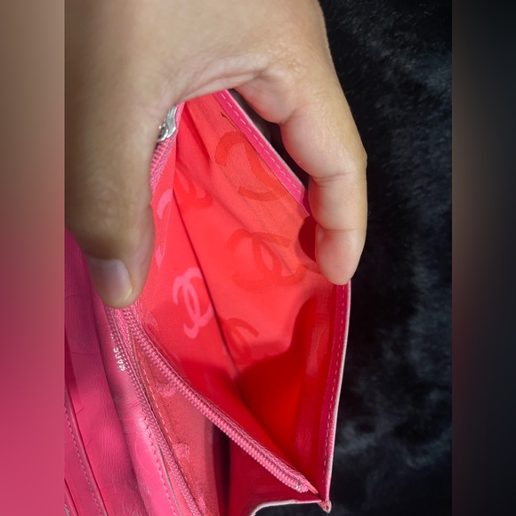 Chanel Cambon Wallet - Picture 15 of 15